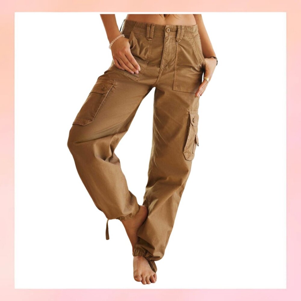 NWT American Eagle Outfitters Women's Khaki/Brown Cargo Pants Size 8